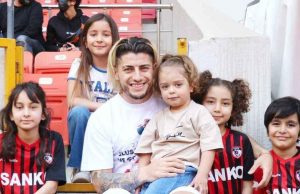 Çocuk ve Deprem : “Evi Canavarlar Taşıyor Baba”