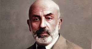 Gözü yollarda bir adam…